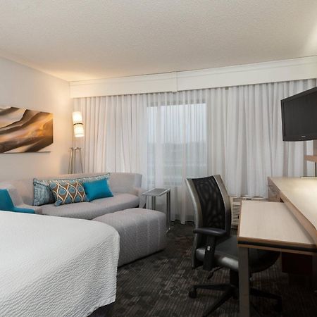 Courtyard Dallas Мескит Екстериор снимка