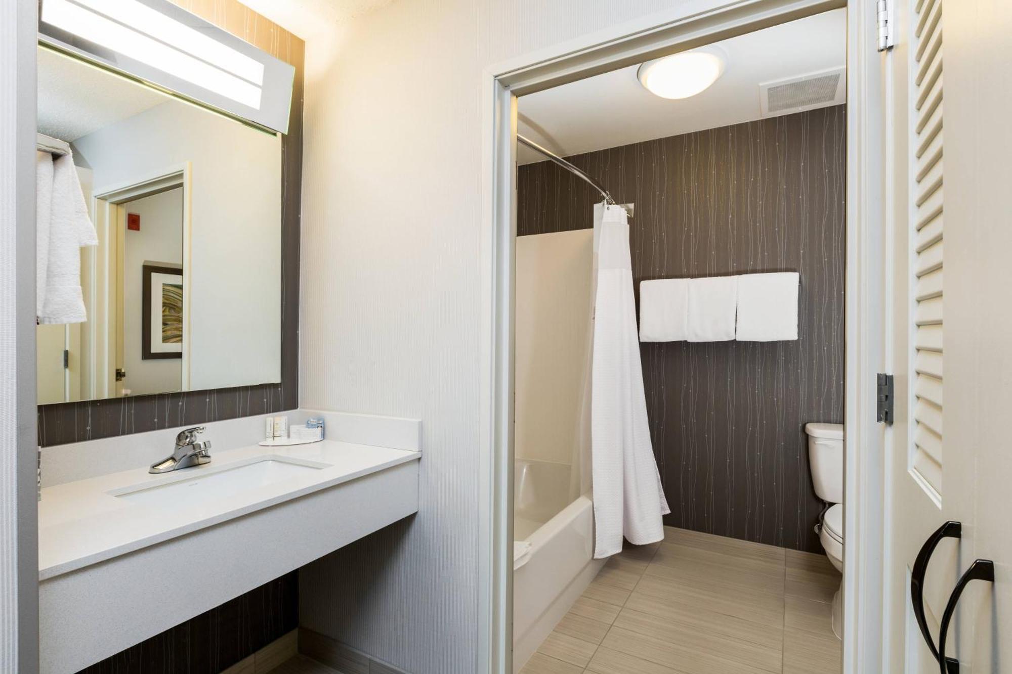 Courtyard Dallas Мескит Екстериор снимка