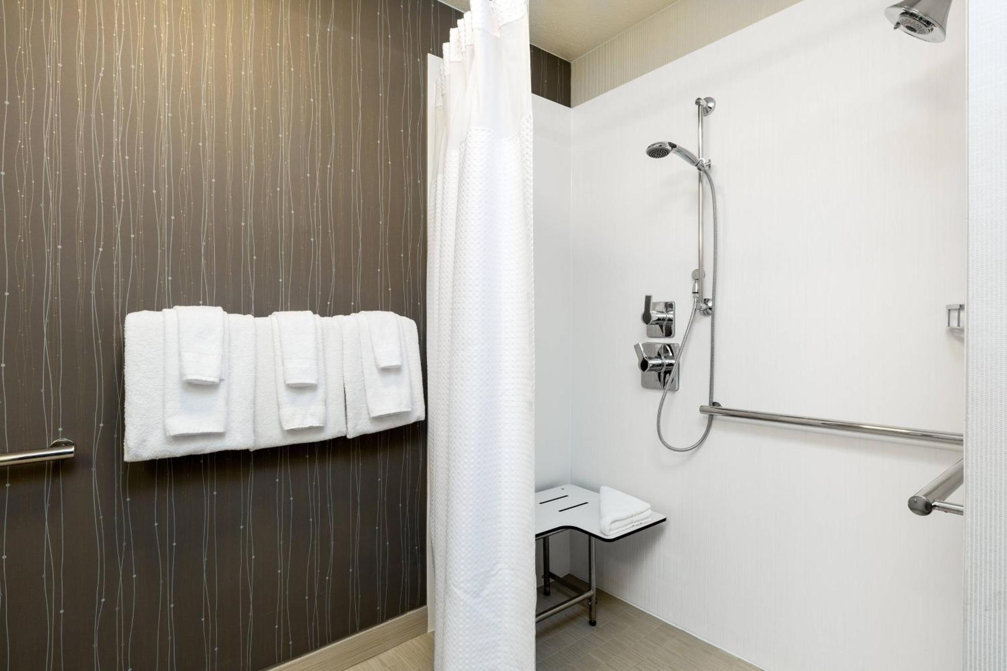 Courtyard Dallas Мескит Екстериор снимка