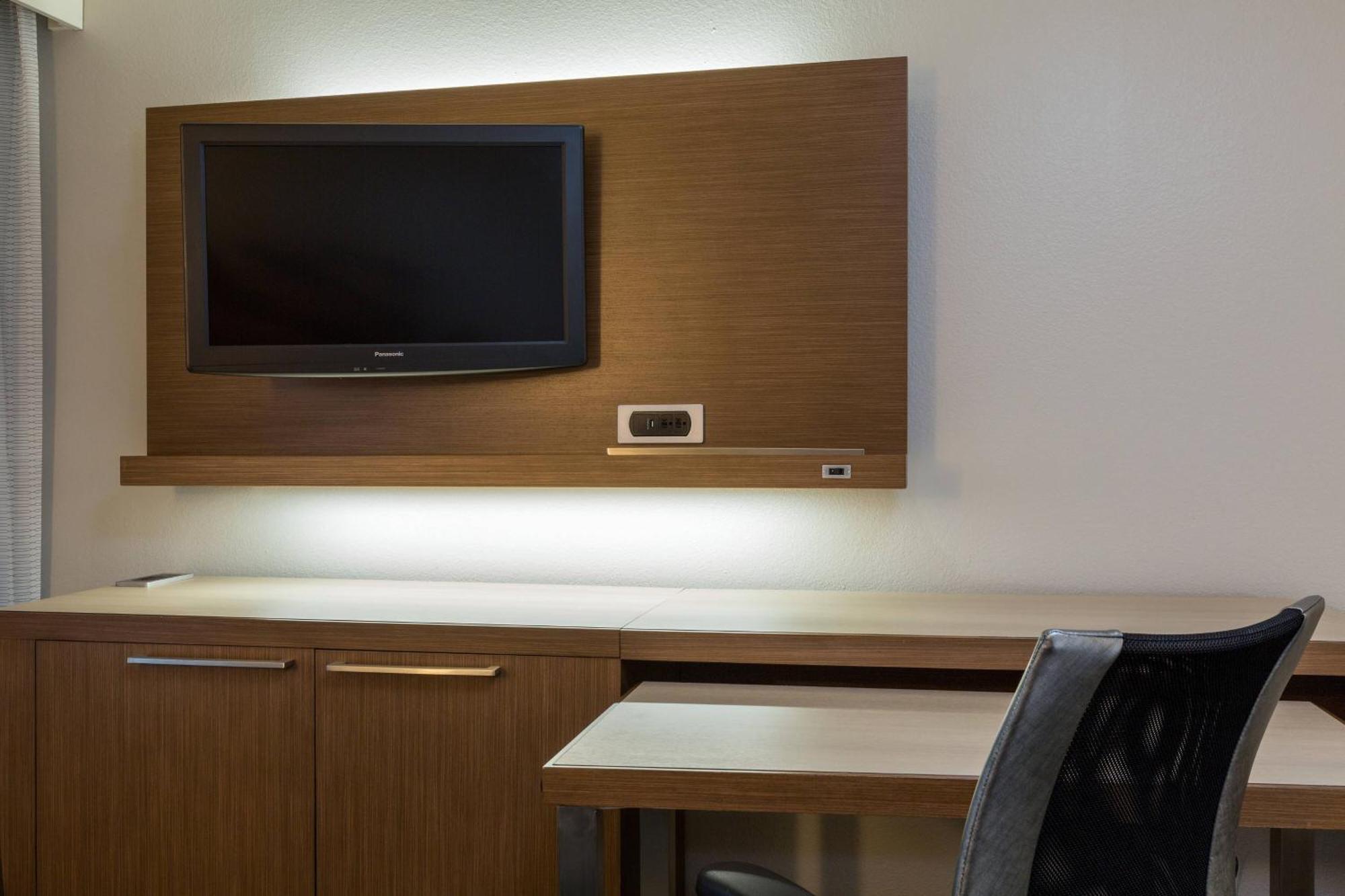 Courtyard Dallas Мескит Екстериор снимка