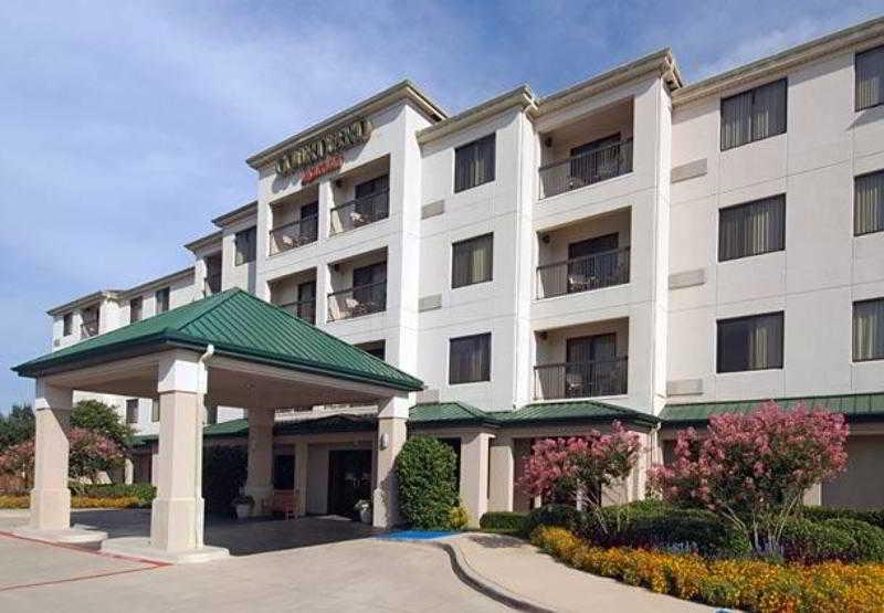 Courtyard Dallas Мескит Екстериор снимка